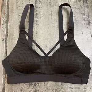 Victoria Secret Lightweight Sports Bra, 30B